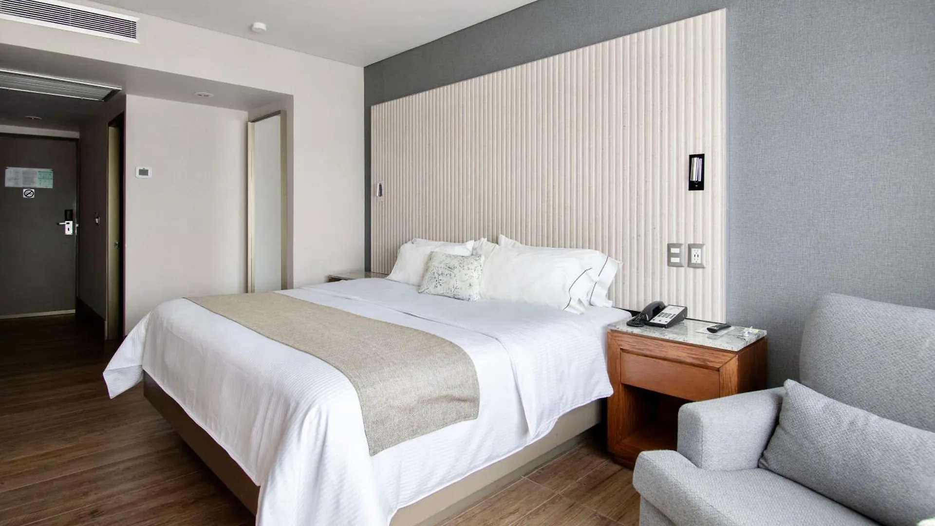 ****  Hotel Plaza Diana Guadalajara Mexico